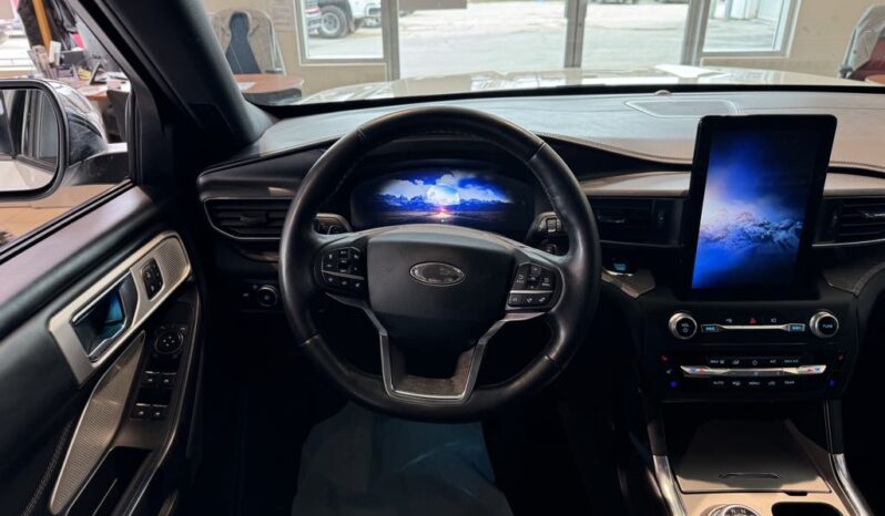 
								2020 Ford Explorer Platinum full									