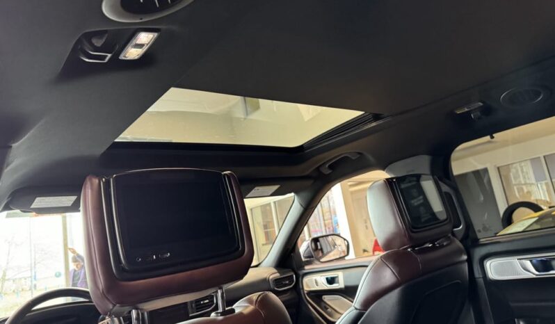 
								2020 Ford Explorer Platinum full									