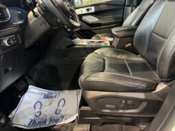 
										2021 Ford Explorer ST full									