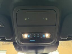 
										2021 Ford Explorer ST full									