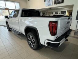 
										2021 GMC Sierra 1500 Crew Cab 4×4 At4 full									
