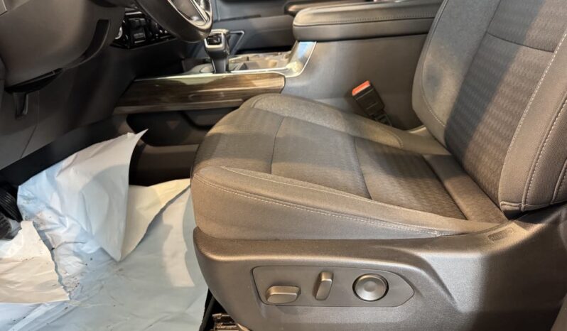 
								2022 Chevrolet Silverado 1500 Crew Cab 4×4 Lt full									