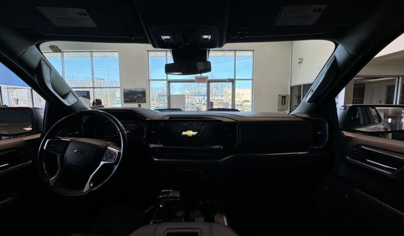
								2022 Chevrolet Silverado 1500 Crew Cab 4×4 Lt full									