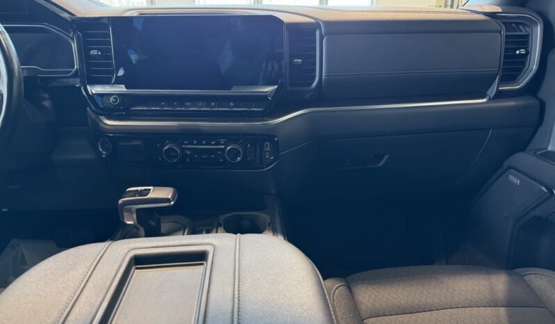 
								2022 Chevrolet Silverado 1500 Crew Cab 4×4 Lt full									