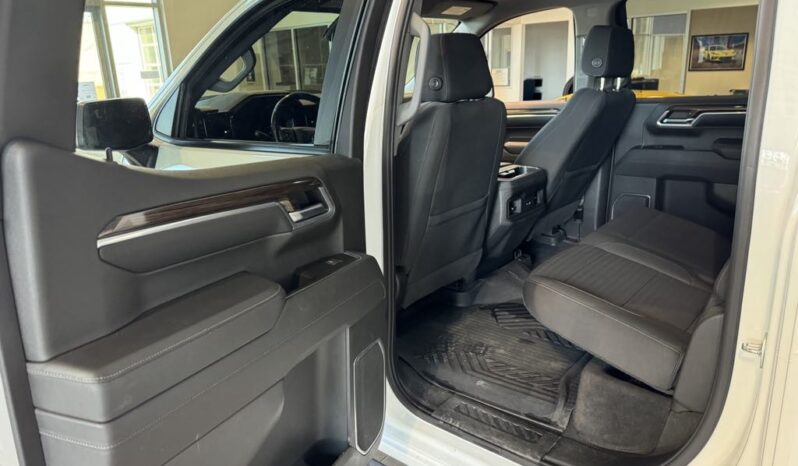 
								2022 Chevrolet Silverado 1500 Crew Cab 4×4 Lt full									