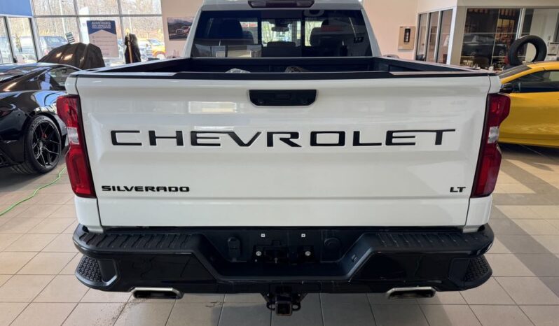 
								2022 Chevrolet Silverado 1500 Crew Cab 4×4 Lt full									