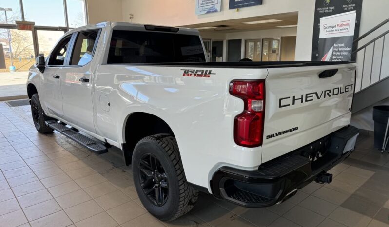 
								2022 Chevrolet Silverado 1500 Crew Cab 4×4 Lt full									