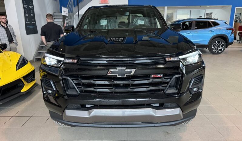 
								2025 Chevrolet Colorado Crew Cab Short Box 4 full									
