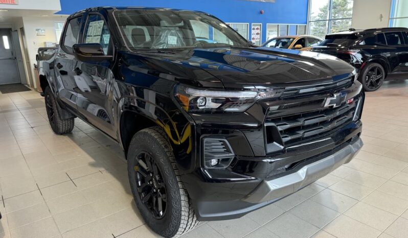
								2025 Chevrolet Colorado Crew Cab Short Box 4 full									