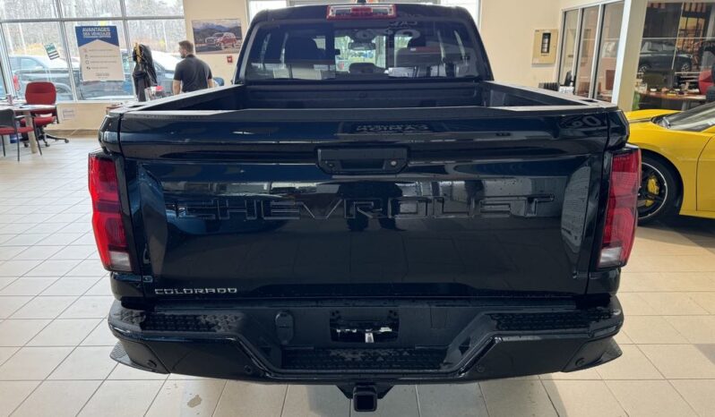 
								2025 Chevrolet Colorado Crew Cab Short Box 4 full									