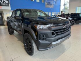 2025 Chevrolet Colorado Crew Cab Short Box 4
