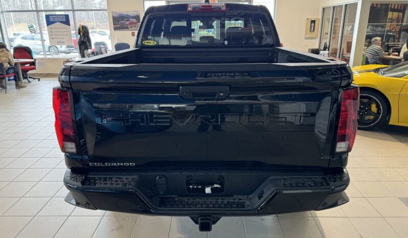 
								2025 Chevrolet Colorado Crew Cab Short Box 4 full									