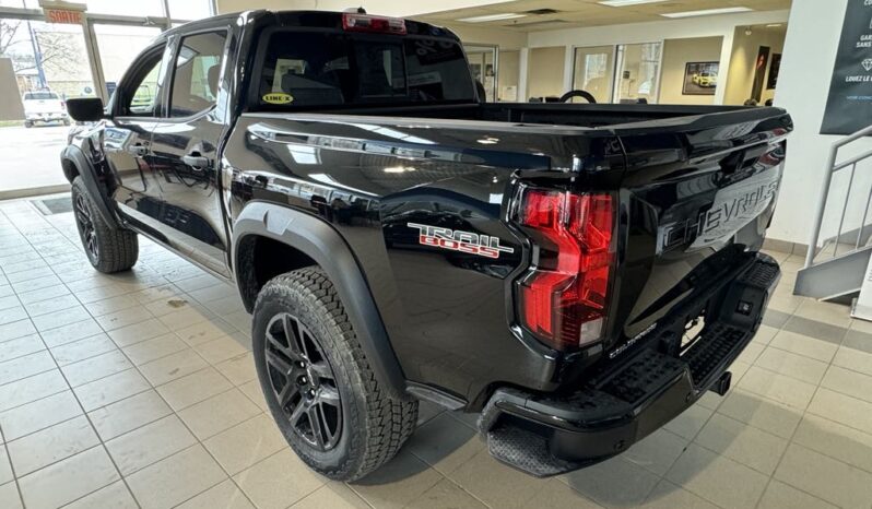 
								2025 Chevrolet Colorado Crew Cab Short Box 4 full									