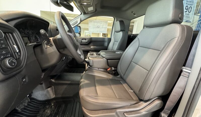 
								2025 Chevrolet Silverado 1500 Regular Cab Long Box full									