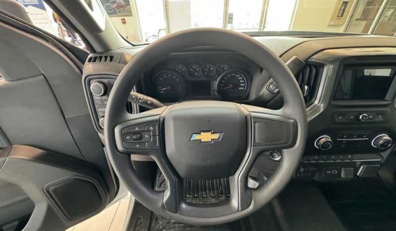 
								2025 Chevrolet Silverado 1500 Regular Cab Long Box full									