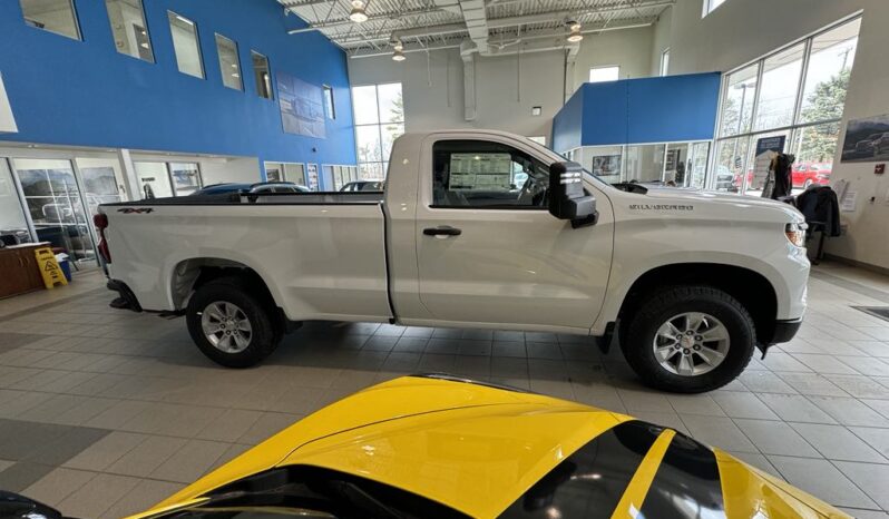 
								2025 Chevrolet Silverado 1500 Regular Cab Long Box full									