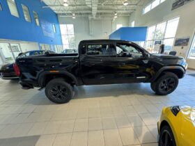 2025 GMC Canyon Crew Cab Short Box 4
