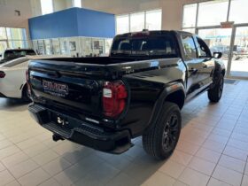 2025 GMC Canyon Crew Cab Short Box 4