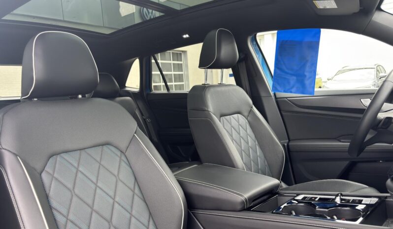 
								2024 Volkswagen Atlas Cross Sport Execline 2.0 TSI 4MOTION full									