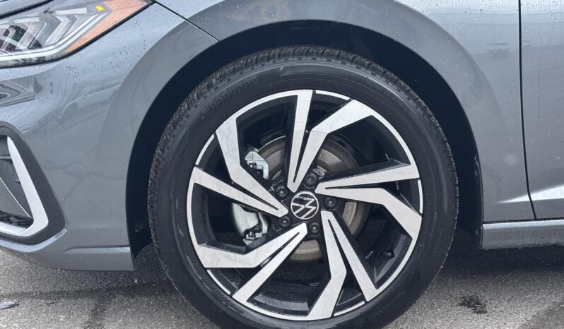 
								2025 Volkswagen Jetta Highline Auto full									