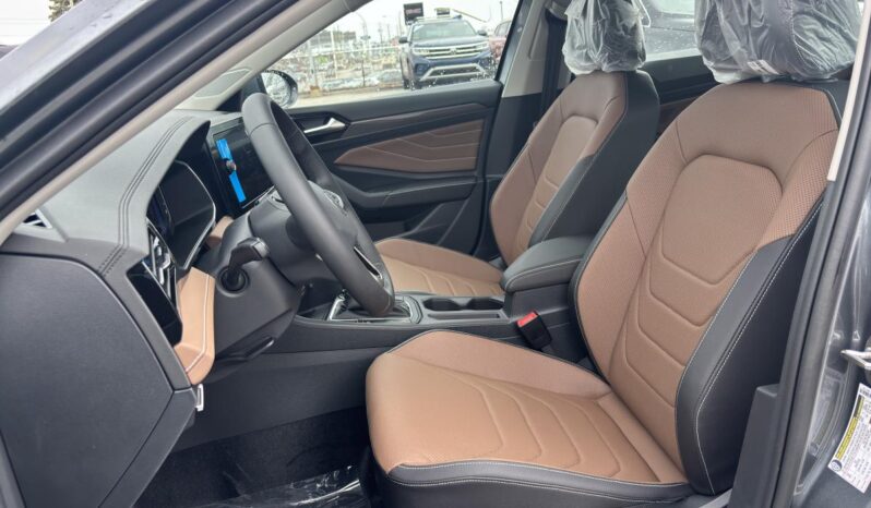 
								2025 Volkswagen Jetta Highline Auto full									