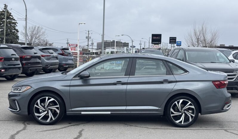 
								2025 Volkswagen Jetta Highline Auto full									