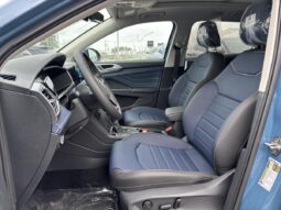 
										2025 Volkswagen Taos Highline 4motion full									