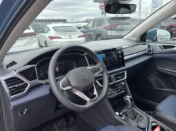 
										2025 Volkswagen Taos Highline 4motion full									