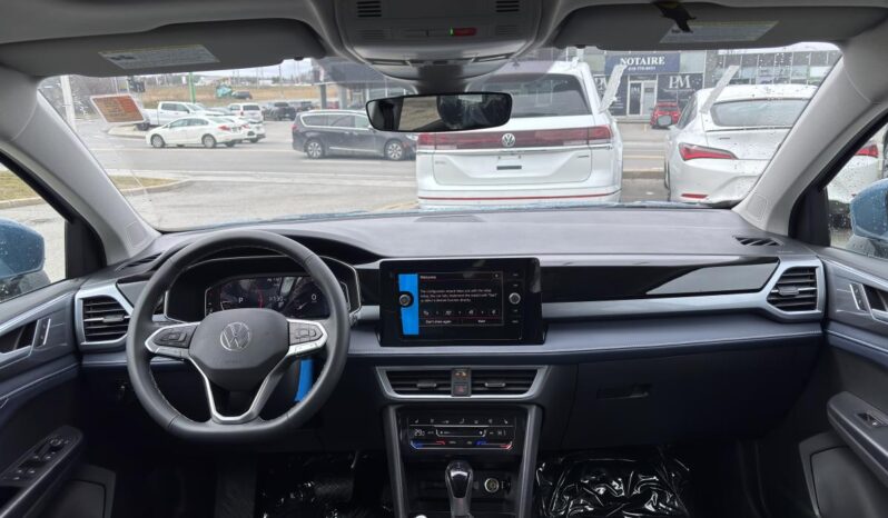 
								2025 Volkswagen Taos Highline 4motion full									