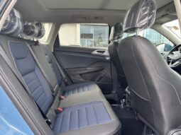 
										2025 Volkswagen Taos Highline 4motion full									