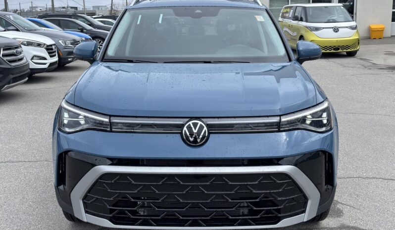 
								2025 Volkswagen Taos Highline 4motion full									