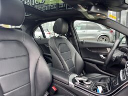 
										2018 Mercedes-Benz C300 4MATIC Sedan full									