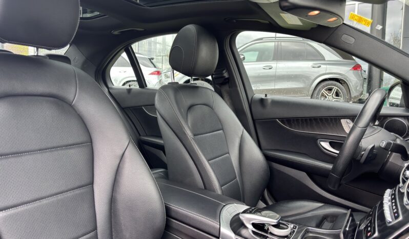 
								2018 Mercedes-Benz C300 4MATIC Sedan full									