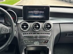 
										2018 Mercedes-Benz C300 4MATIC Sedan full									