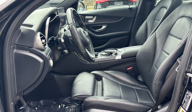
								2018 Mercedes-Benz C300 4MATIC Sedan full									