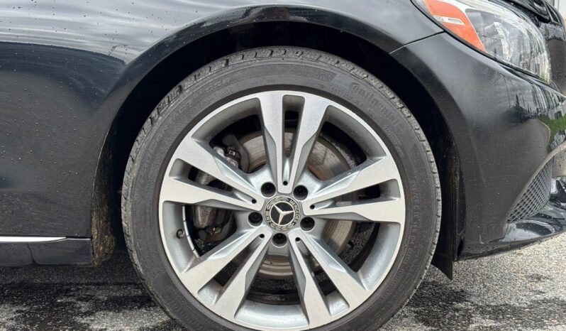 
								2018 Mercedes-Benz C300 4MATIC Sedan full									