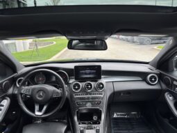 
										2018 Mercedes-Benz C300 4MATIC Sedan full									