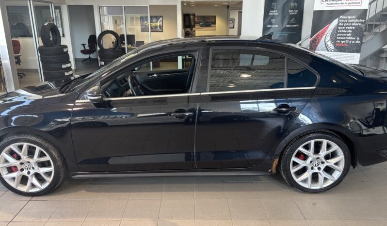 
								2014 Volkswagen Jetta Comfortline 2.0 6sp full									