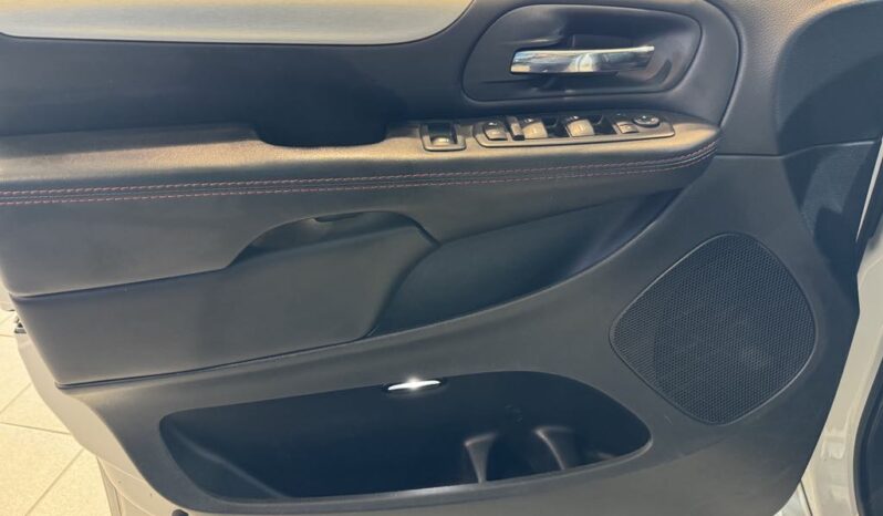 
								2017 Dodge Grand Caravan GT full									