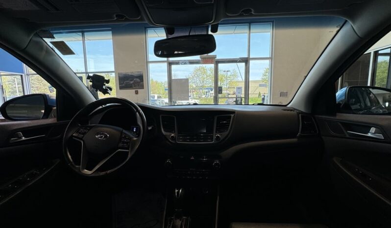 
								2017 Hyundai Tucson Awd 1.6t Se full									