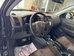 
										2017 Mitsubishi RVR 2.4l 4wd Se Black full									