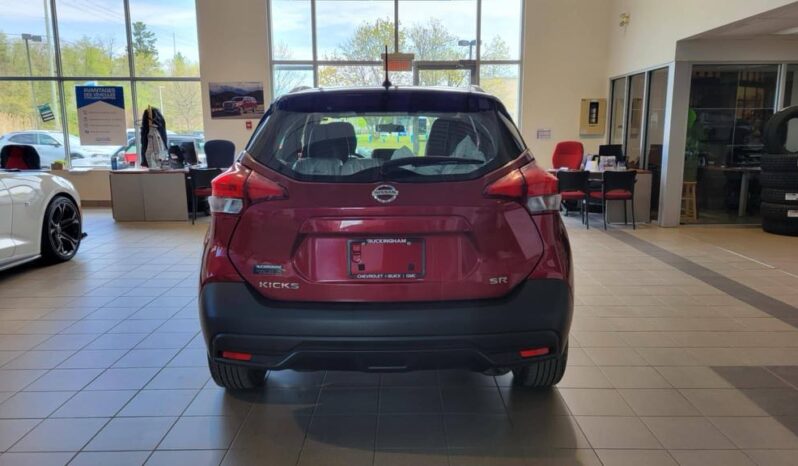 
								2019 Nissan Kicks Sr Cvt full									