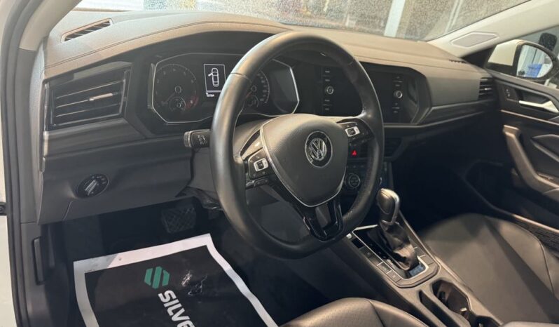 
								2019 Volkswagen Jetta Highline 1.4t 8sp At full									