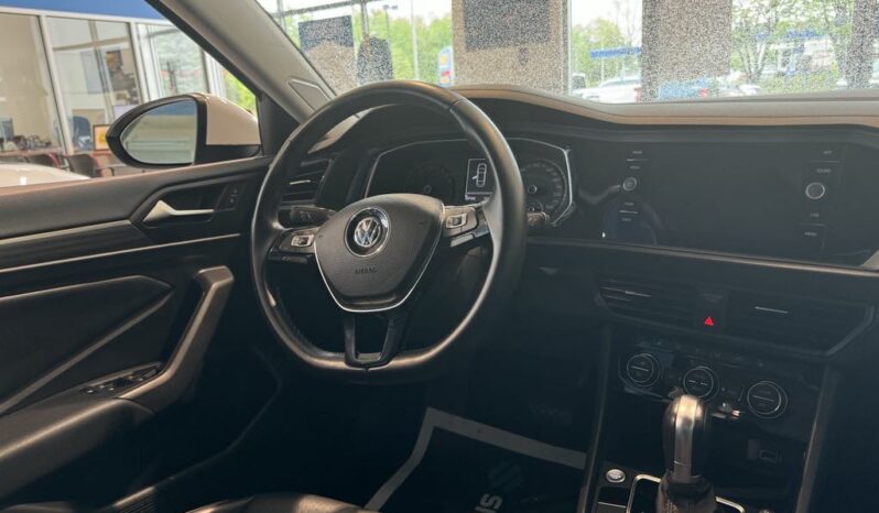 
								2019 Volkswagen Jetta Highline 1.4t 8sp At full									
