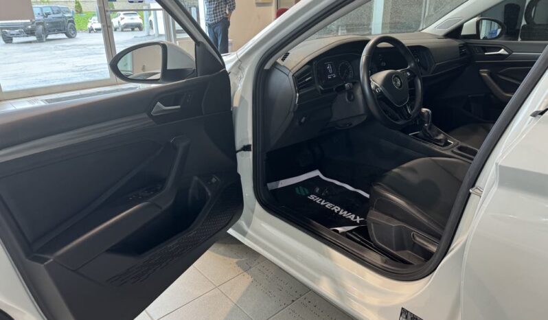 
								2019 Volkswagen Jetta Highline 1.4t 8sp At full									