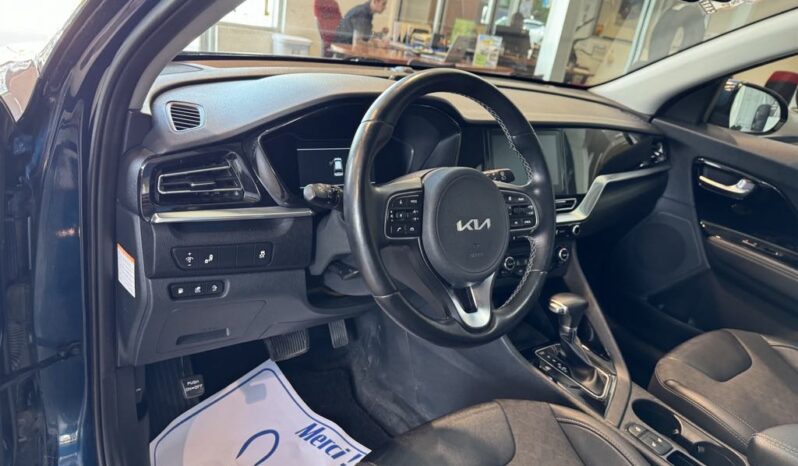 
								2022 Kia Niro PHEV EX full									