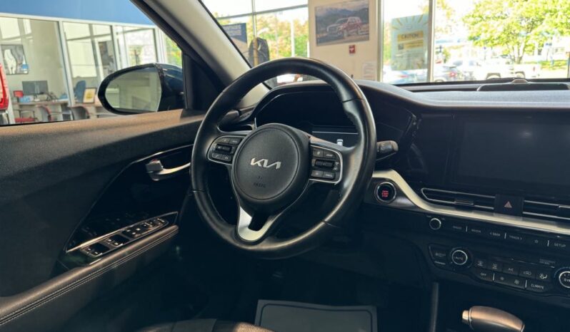 
								2022 Kia Niro PHEV EX full									