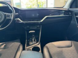 
										2022 Kia Niro PHEV EX full									