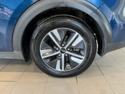 
										2022 Kia Niro PHEV EX full									