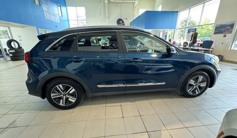 
								2022 Kia Niro PHEV EX full									